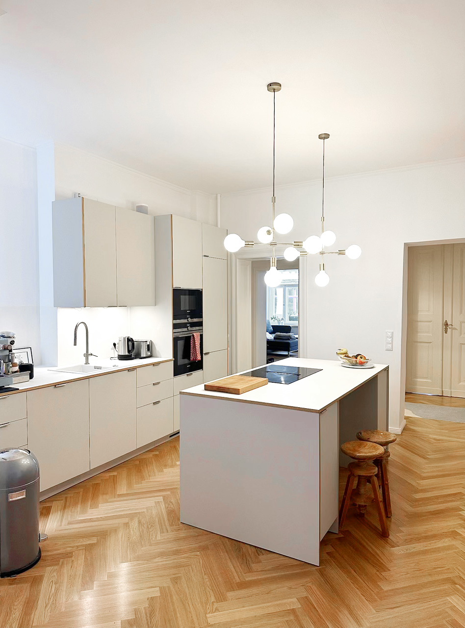 IKEA Metod Küche mit Fenixfronten und Arbeitsplatten von Kuhl IKEA Metod Küche mit Fenixfronten und Arbeitsplatten von Kuhl