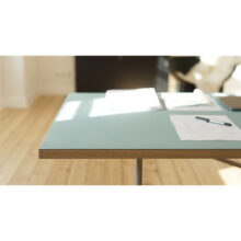 Tischplatte mit Linoleum auf Eiermanngestell