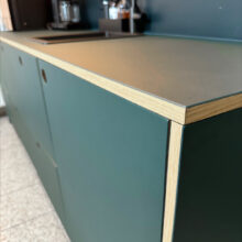 linoleum_ikea_fronten_kueche_detail Linoleum - Arbeitsplatte, Linoleum Conifer, Kante Eiche